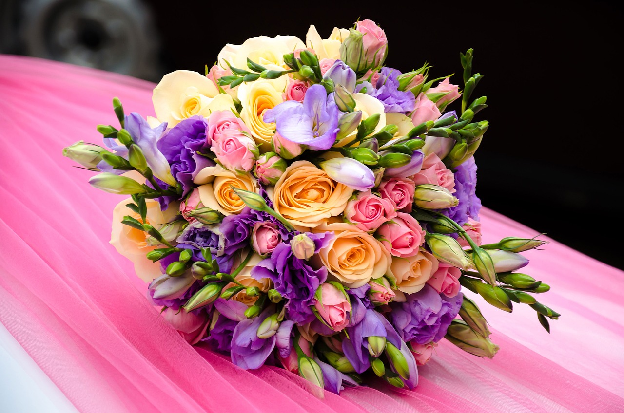 In a city where moments move fast and emotions speak louder than words, Flower Station has perfected the language of blooms. For over two decades, this London-based florist has been redefining what luxury means in floral design pairing exquisite craftsmanship with conscious sourcing. From sustainable farms to doorstep delivery, every bouquet tells a story of care, beauty, and responsibility. Whether it’s a single rose for love, a sympathy arrangement for remembrance, or an opulent wedding installation, Flower Station makes luxury feel thoughtful rather than extravagant.