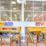 eśli chodzi o modernizację domu za pomocą najnowszych technologii, urządzeń i gadżetów, Euro.com wyróżnia się jako jedno z wiodących miejsc dla właścicieli domów, którzy chcą wprowadzić innowacje i styl do każdego pomieszczenia. Niezależnie od tego, czy szukasz najlepszych systemów rozrywki domowej, energooszczędnych urządzeń, czy najnowocześniejszych technologii, Euro.com oferuje kompleksową gamę produktów, które łączą wydajność, jakość i korzystną cenę. Platforma zyskała reputację dzięki najwyższej jakości obsłudze klienta, fachowym poradom i płynnemu procesowi zakupów online, dzięki czemu modernizacja domu staje się dziecinnie prosta.